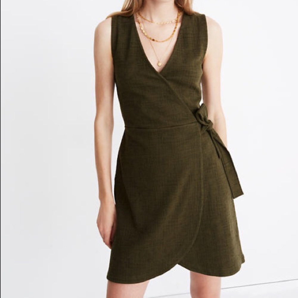Madewell Texture & Thread Blue wrap dress. NWT!